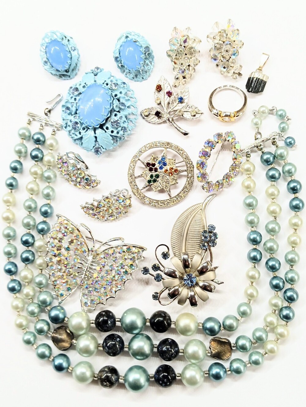 Vintage Jewelry Lot Sets Rhinestones Pins Read Details